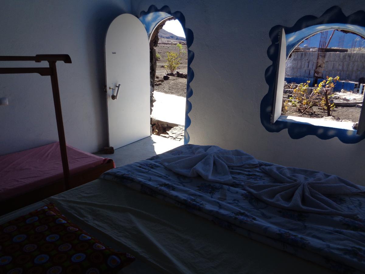 Bed and Breakfast Pensao Casa Jose Doce Portela Zewnętrze zdjęcie